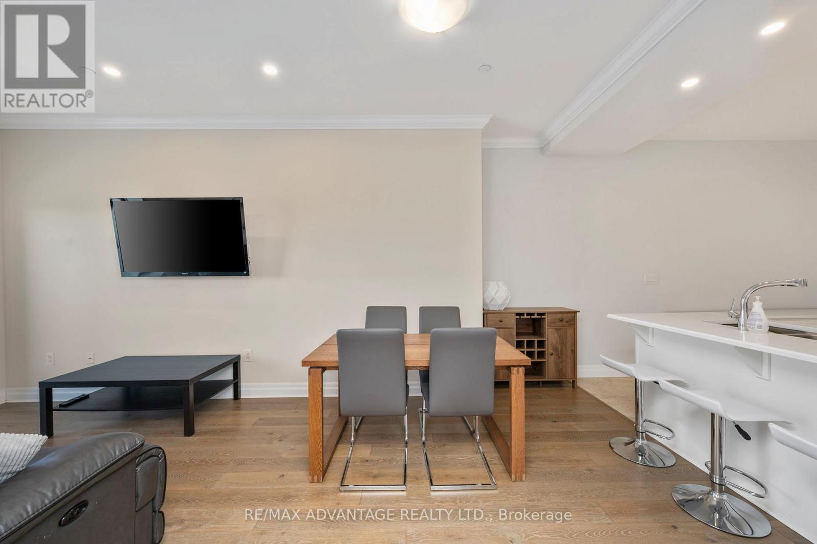 2002 - 505 Talbot Street, London East, Ontario  N6A 2S6 - Photo 15 - X12755176