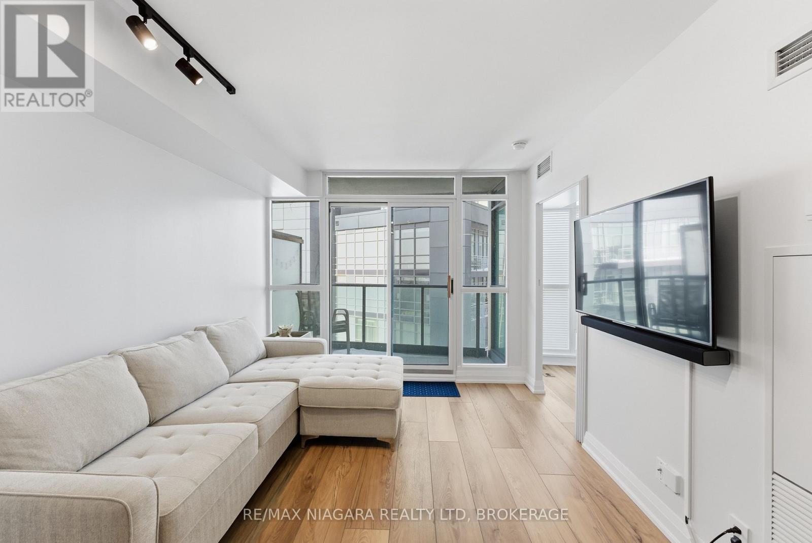 1601 - 600 Fleet Street, Toronto (Niagara), Ontario  M5V 1B7 - Photo 9 - C12756654