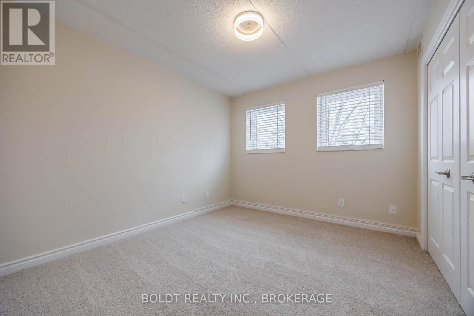 301 - 244 Lakeshore Road, St. Catharines (Vine/linwell), Ontario  L2M 1R6 - Photo 13 - X12754028