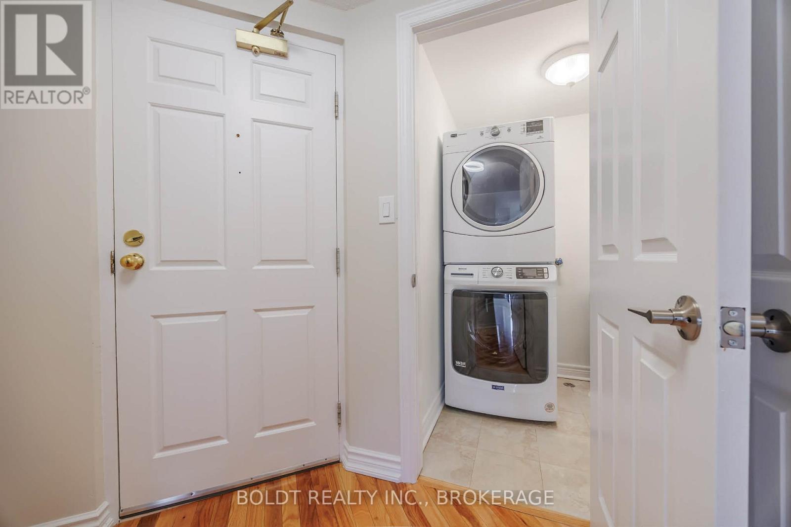 301 - 244 Lakeshore Road, St. Catharines (Vine/linwell), Ontario  L2M 1R6 - Photo 17 - X12754028