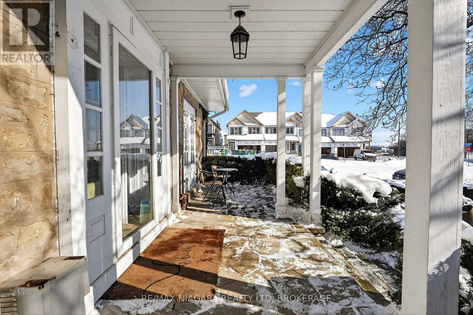 1840 Decew Road, Thorold (Confederation Heights), Ontario  L0S 1E6 - Photo 5 - X12754666