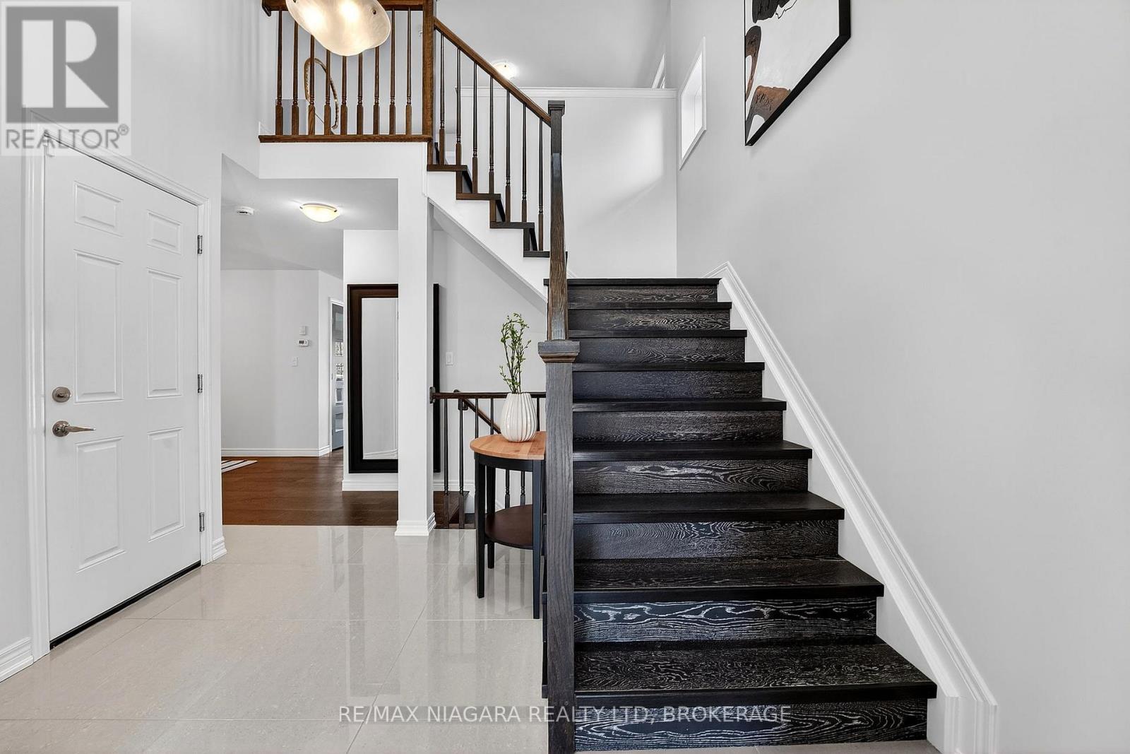 5799 Osprey Avenue, Niagara Falls, Ontario  L2H 0G2 - Photo 6 - X12755170