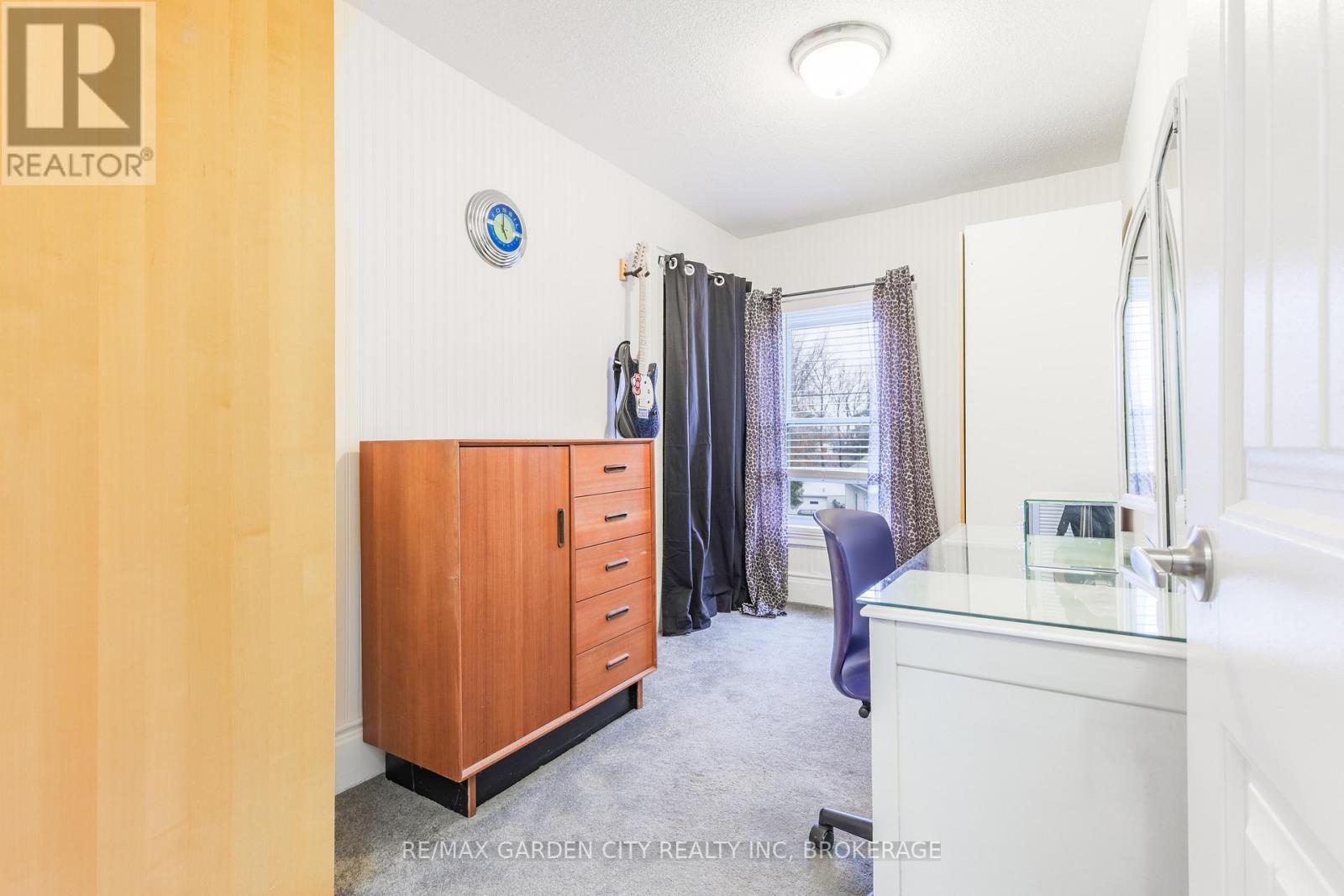 26 Garnet Street, St. Catharines (Facer), Ontario  L2M 5E8 - Photo 13 - X12755086