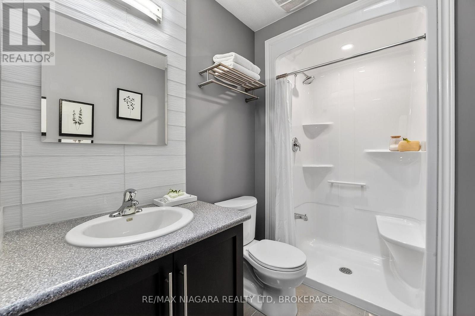 5799 Osprey Avenue, Niagara Falls, Ontario  L2H 0G2 - Photo 28 - X12755170