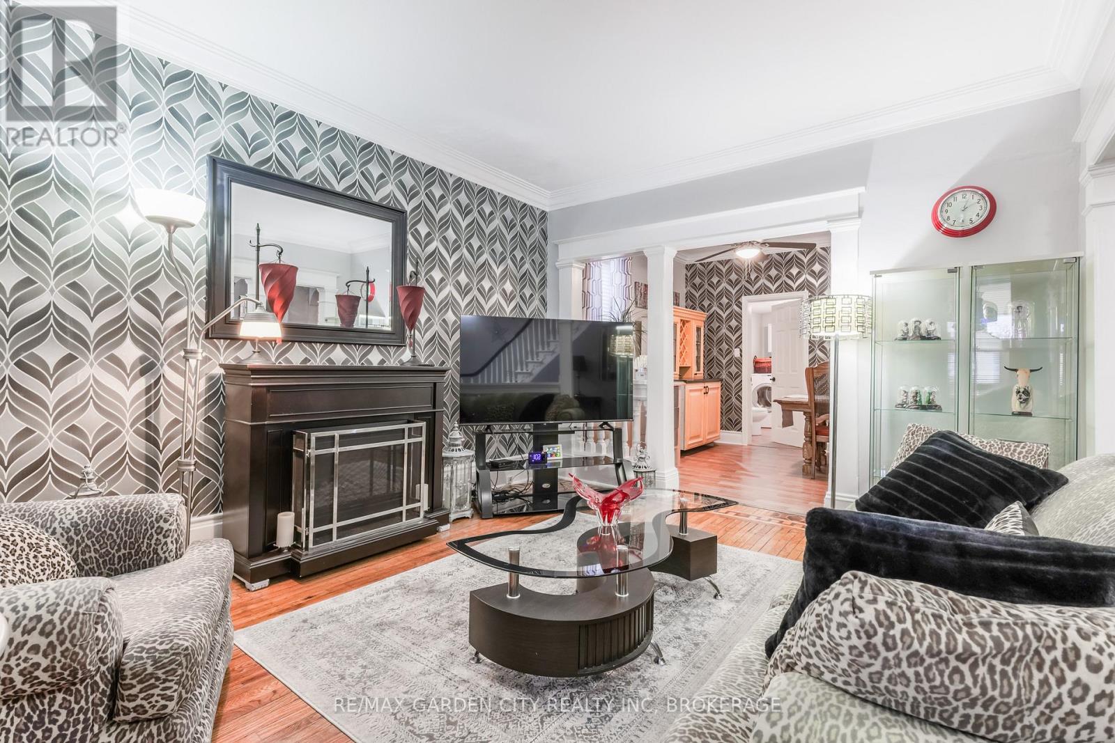 26 Garnet Street, St. Catharines (Facer), Ontario  L2M 5E8 - Photo 4 - X12755086