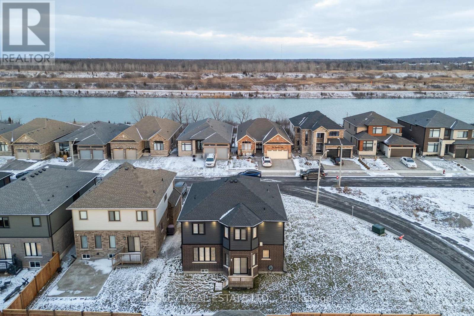 251 Shoreview Drive, Welland (Hwy 406/welland), Ontario  L3B 0H3 - Photo 8 - X12756788