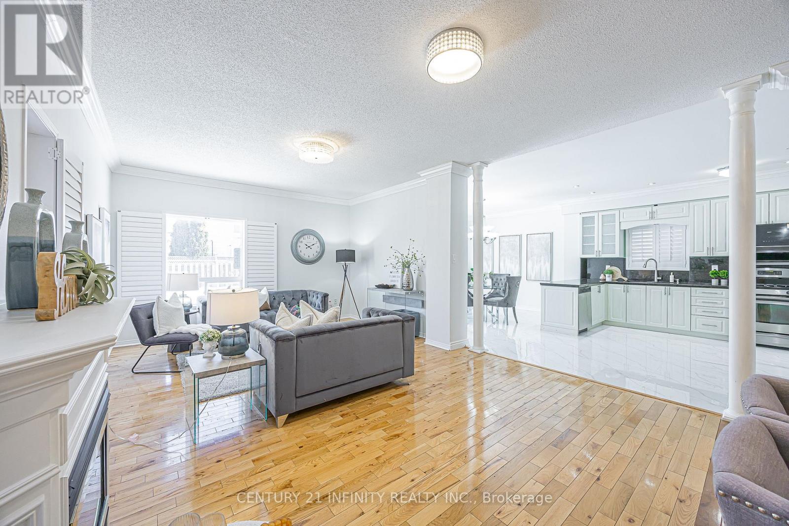 31 Gloria Crescent, Whitby, Ontario  L1P 1V4 - Photo 10 - E12754638