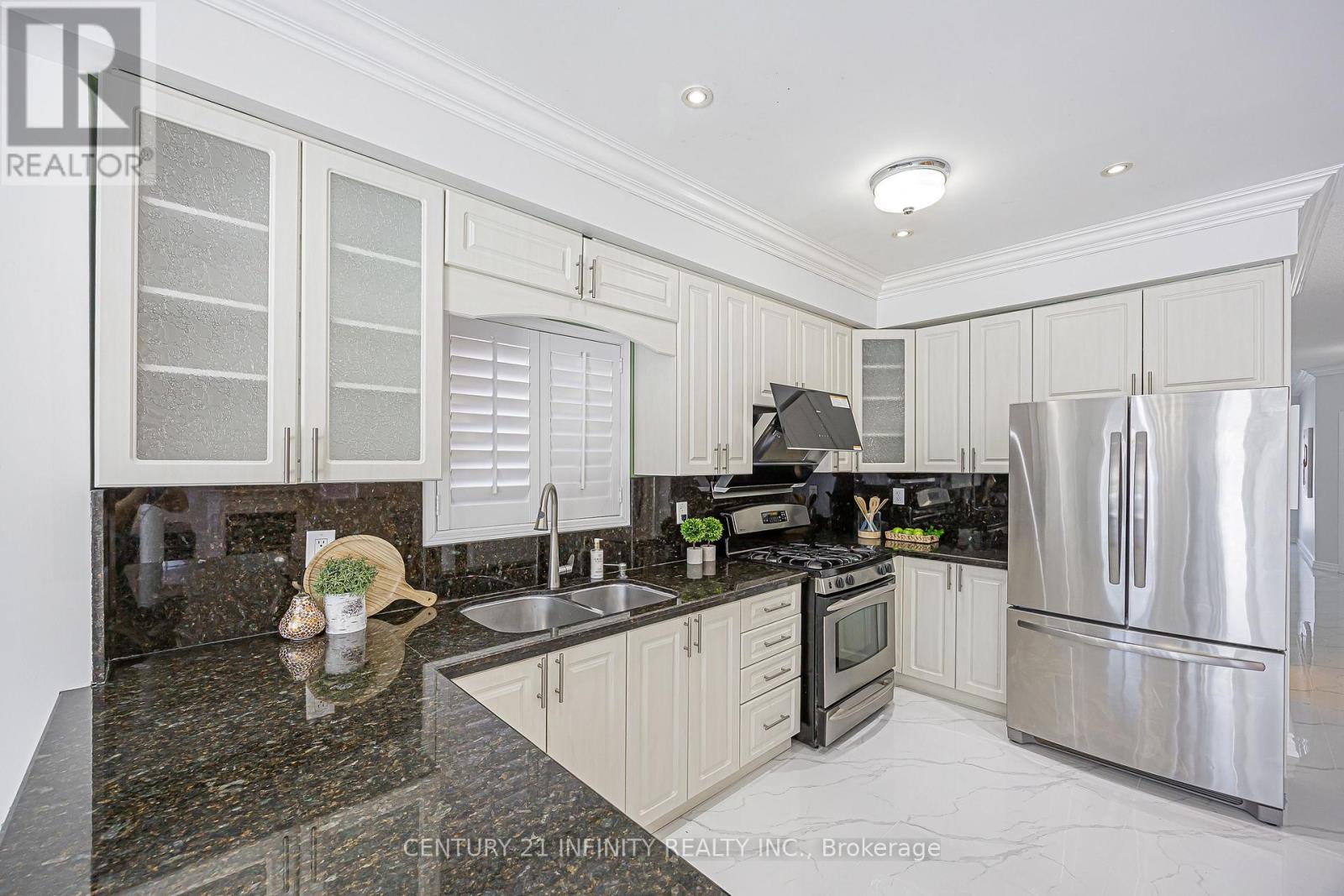 31 Gloria Crescent, Whitby, Ontario  L1P 1V4 - Photo 19 - E12754638