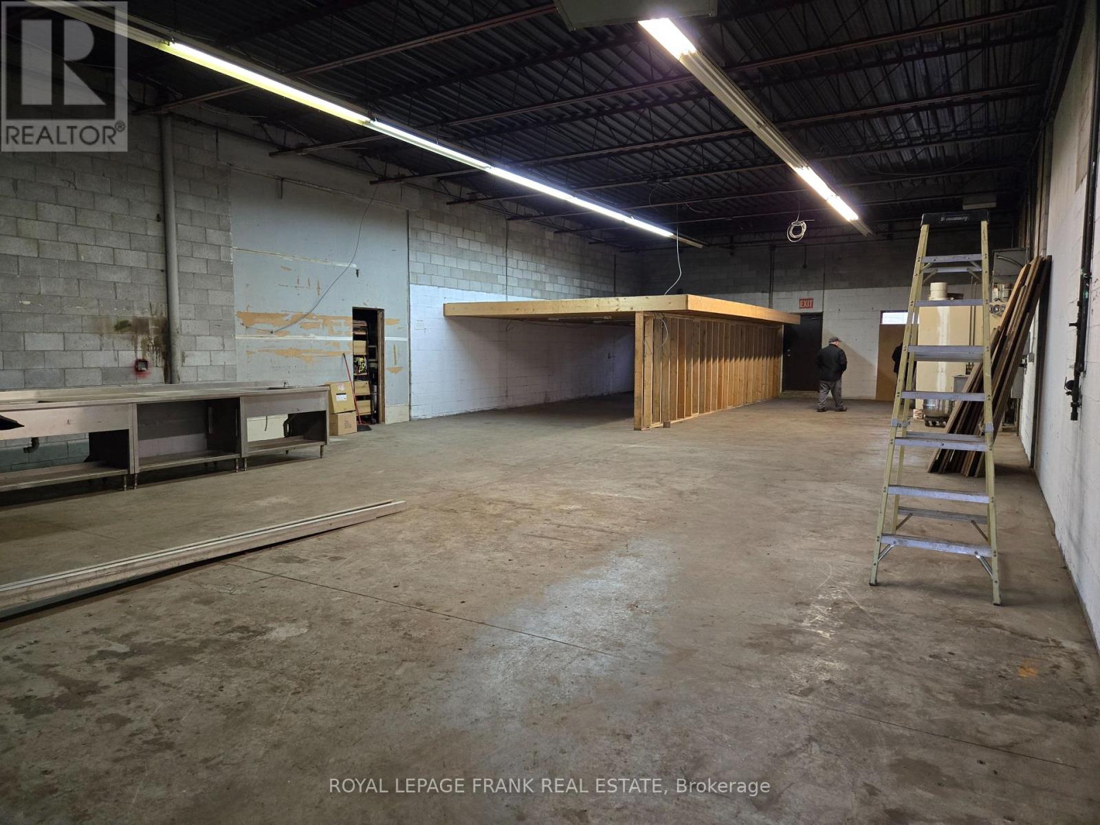 Unit #7 - 716 Wilson Road S, Oshawa (Farewell), Ontario  L1H 6E8 - Photo 3 - E12755486