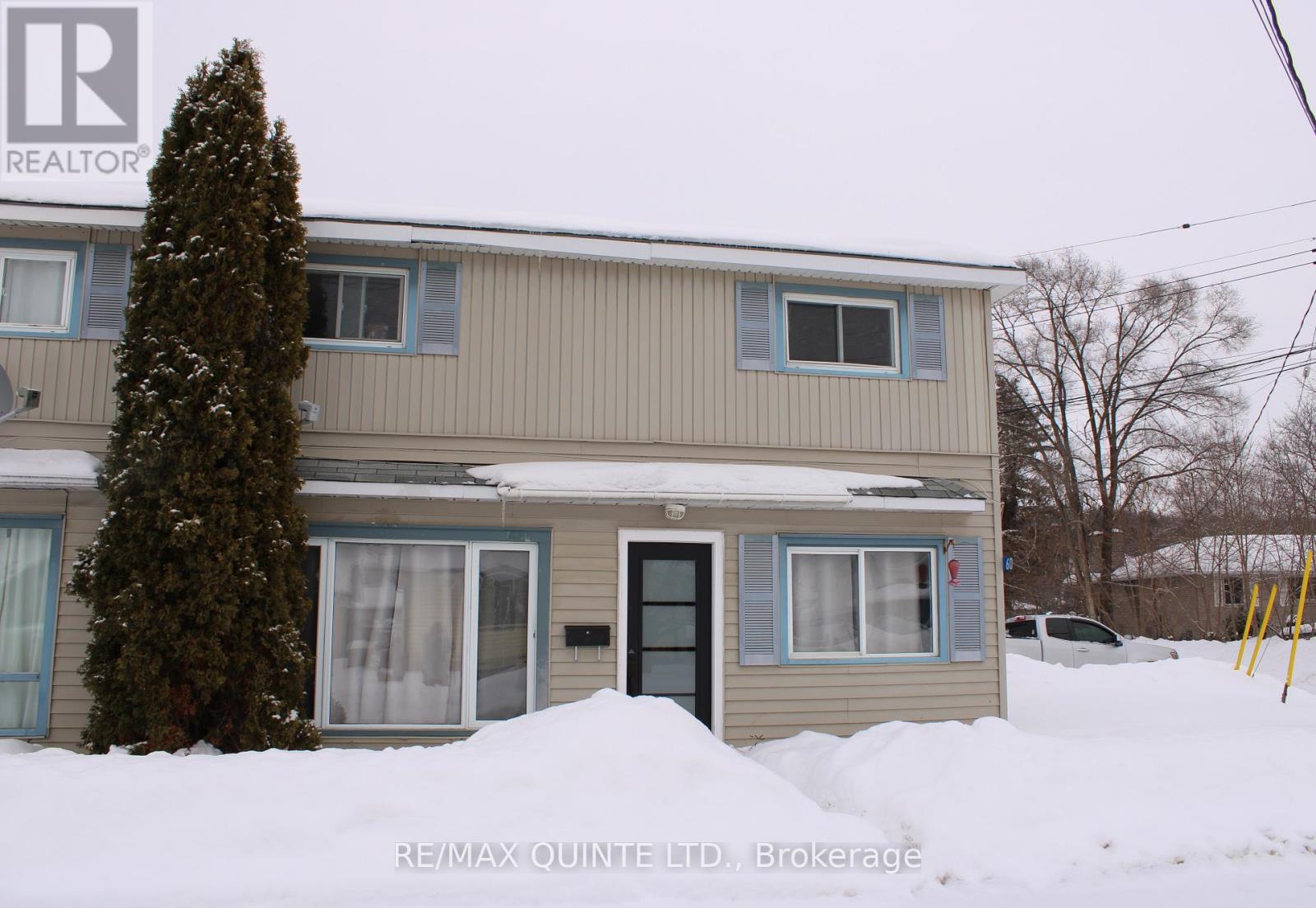 60 Oxford Road, Quinte West, Ontario  K0K 2C0 - Photo 2 - X12556168