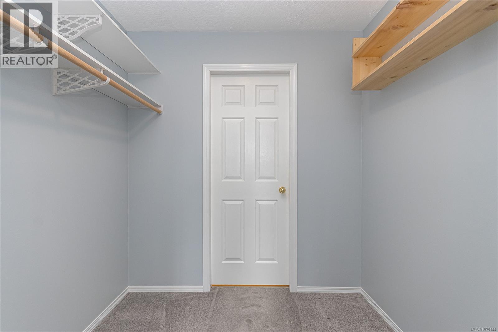 201 3363 Glasgow Ave, Saanich, British Columbia  V8X 1M5 - Photo 16 - 1025144