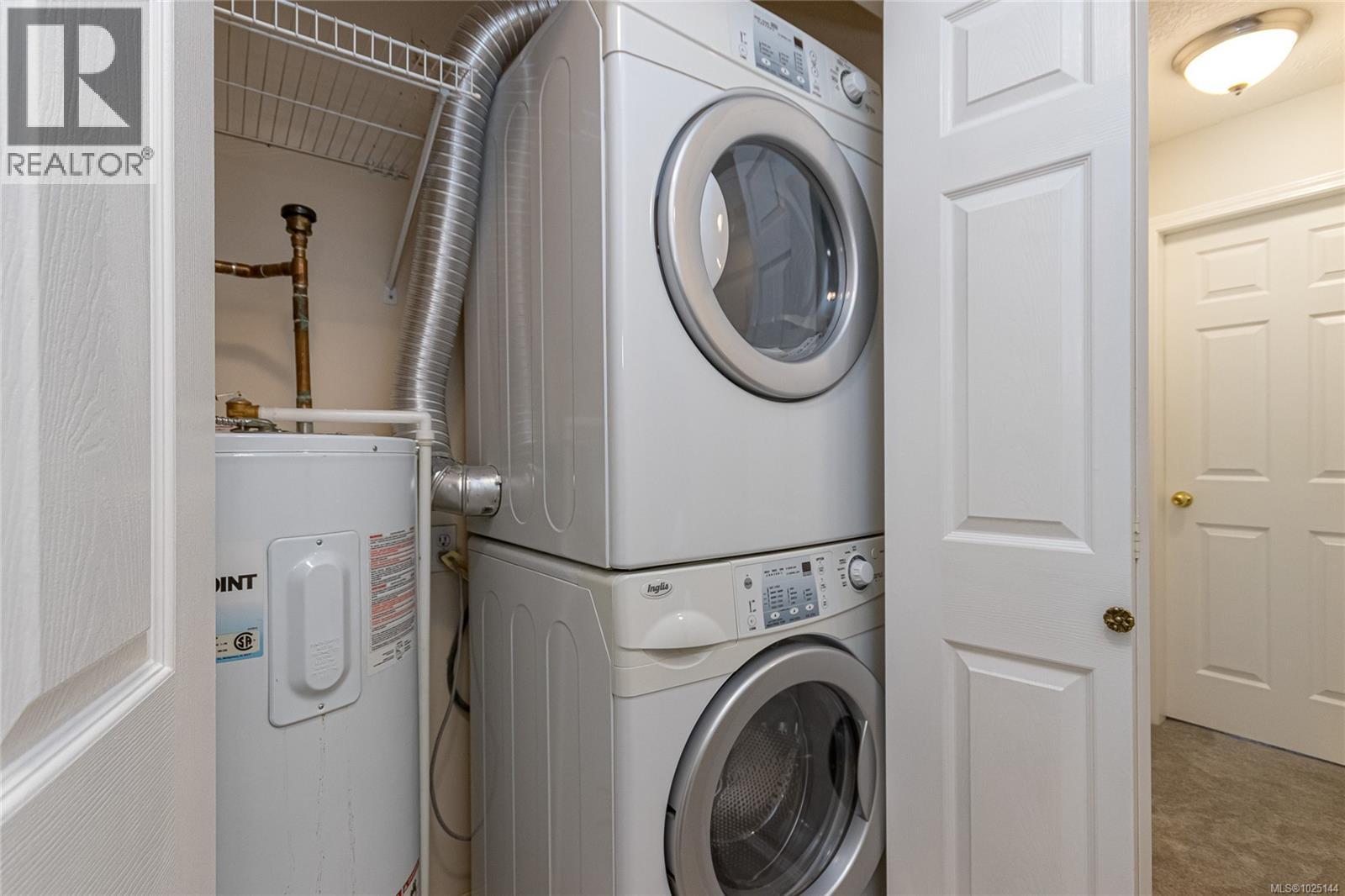 201 3363 Glasgow Ave, Saanich, British Columbia  V8X 1M5 - Photo 21 - 1025144