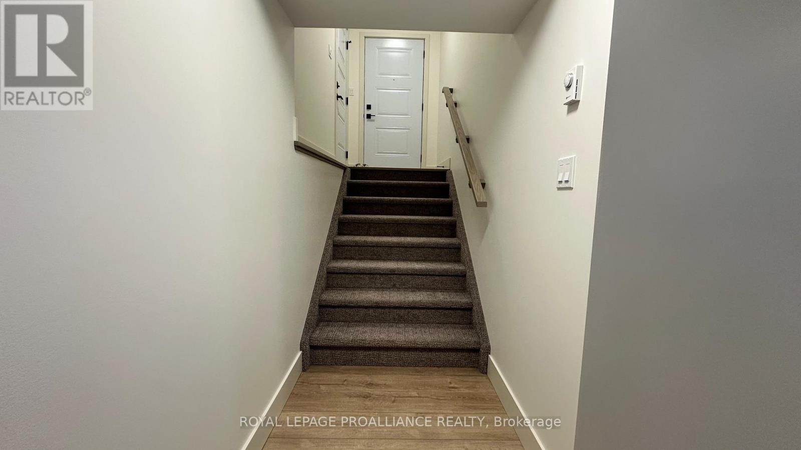 B - 162 Sienna Avenue, Belleville (Belleville Ward), Ontario  K8P 0J6 - Photo 4 - X12750060