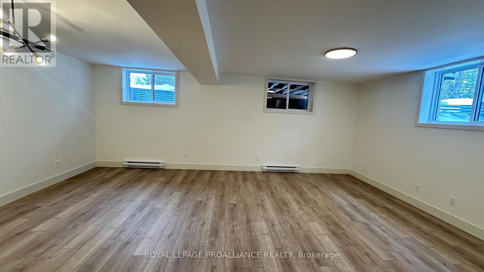 B - 162 Sienna Avenue, Belleville (Belleville Ward), Ontario  K8P 0J6 - Photo 7 - X12750060