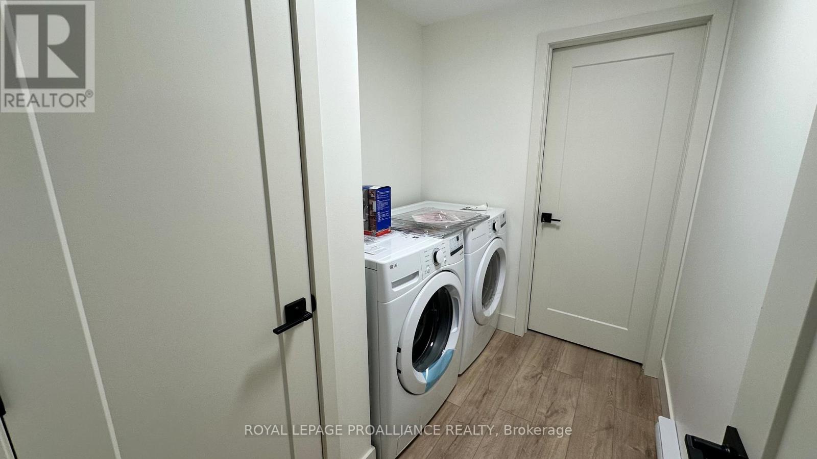 B - 162 Sienna Avenue, Belleville (Belleville Ward), Ontario  K8P 0J6 - Photo 15 - X12750060