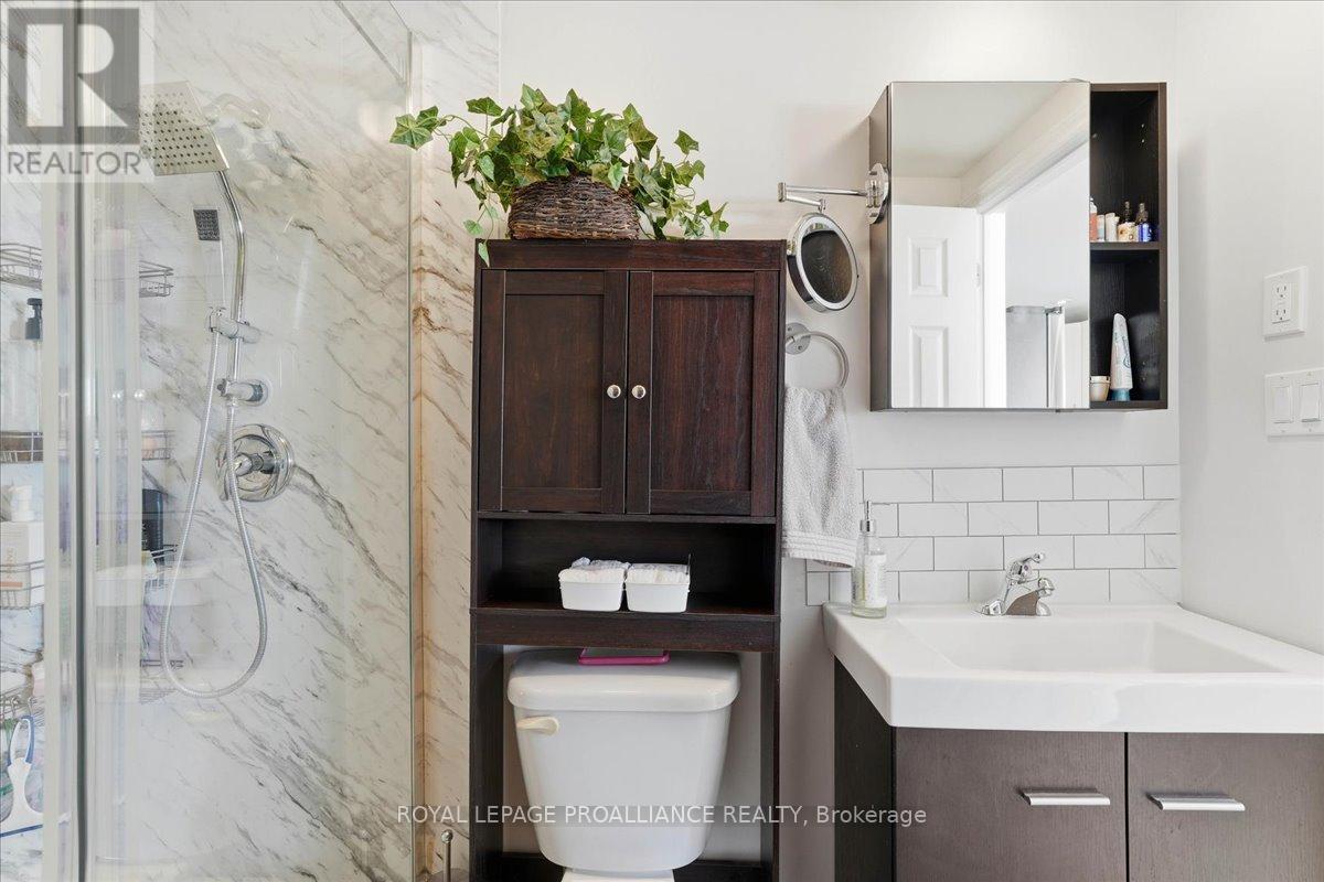 880 Big Island Road, Prince Edward County (Sophiasburg Ward), Ontario  K0K 1W0 - Photo 19 - X12754322