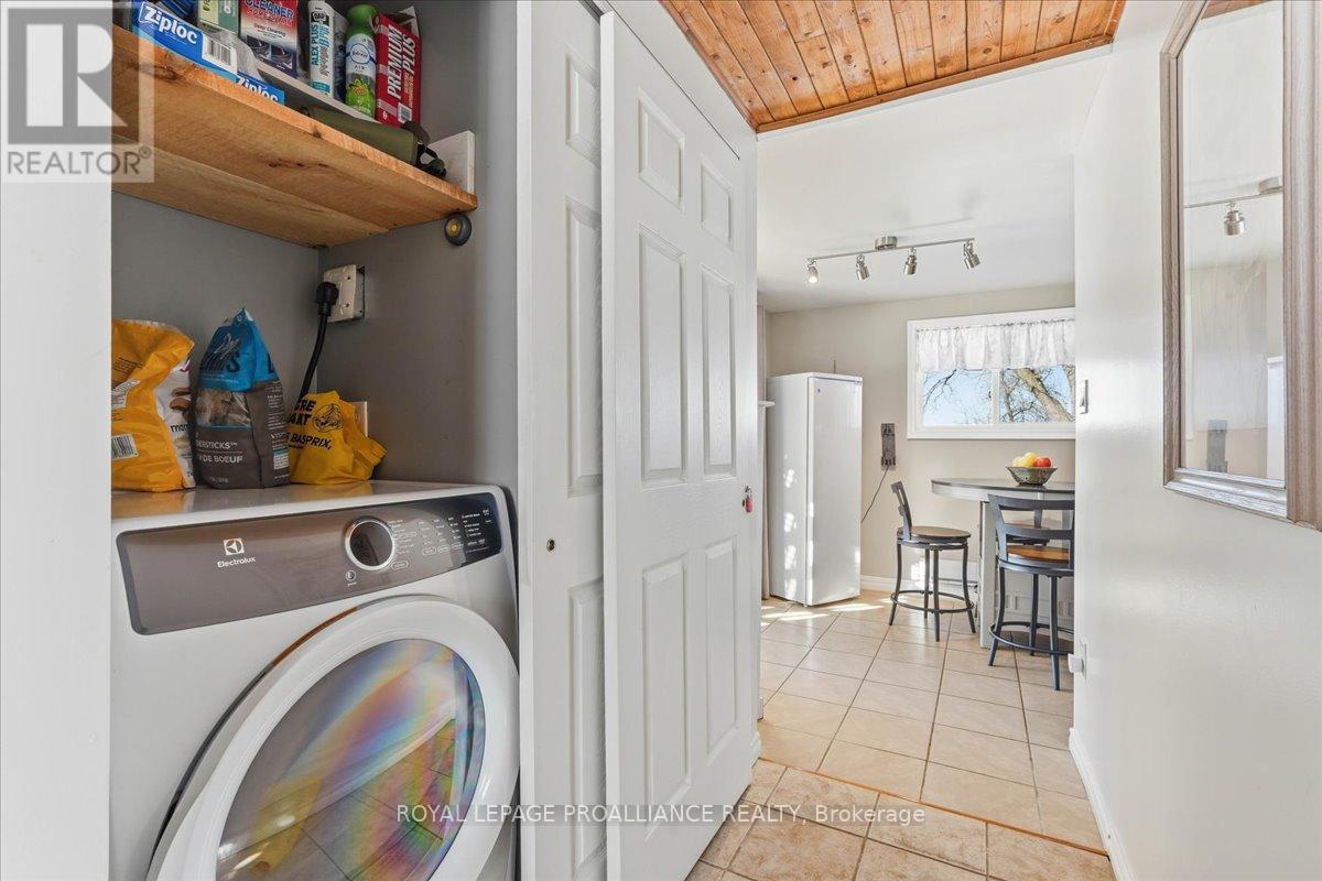 880 Big Island Road, Prince Edward County (Sophiasburg Ward), Ontario  K0K 1W0 - Photo 7 - X12754322