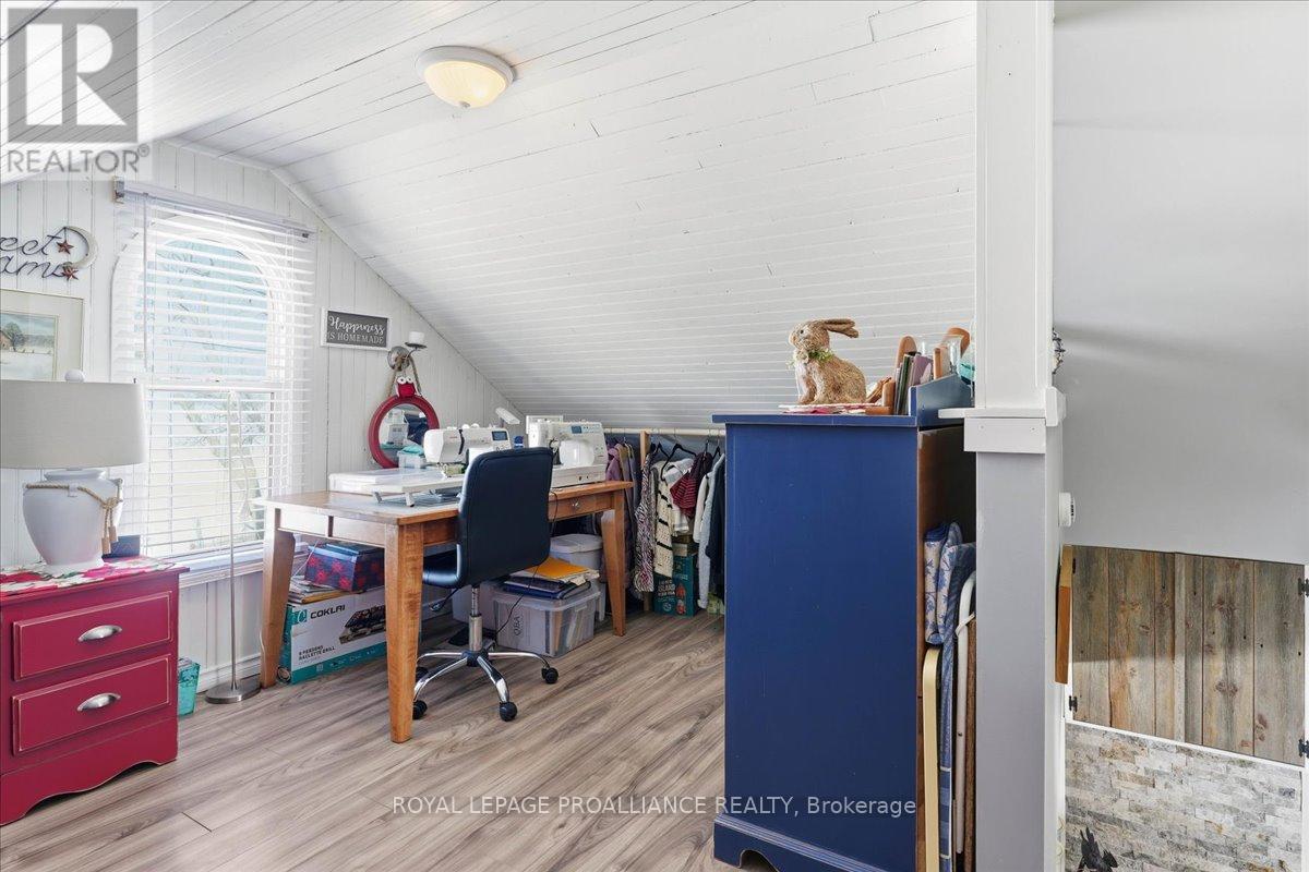 880 Big Island Road, Prince Edward County (Sophiasburg Ward), Ontario  K0K 1W0 - Photo 24 - X12754322