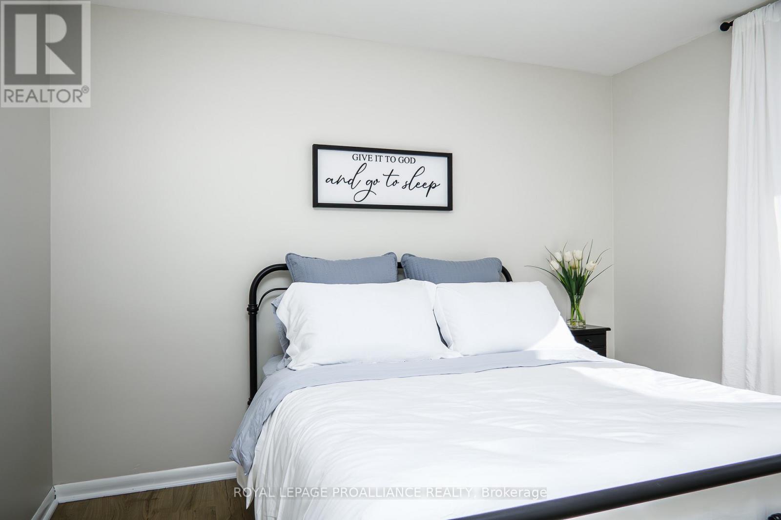 10 Devere Gardens, Quinte West (Trenton Ward), Ontario  K8V 3M3 - Photo 17 - X12754462