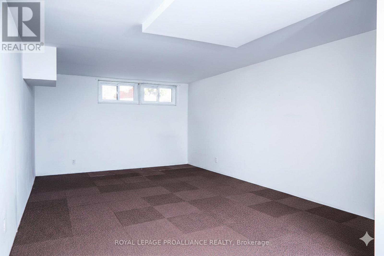 10 Devere Gardens, Quinte West (Trenton Ward), Ontario  K8V 3M3 - Photo 38 - X12754462