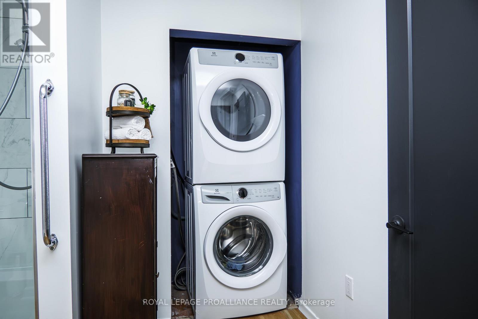 10 Devere Gardens, Quinte West (Trenton Ward), Ontario  K8V 3M3 - Photo 15 - X12754462