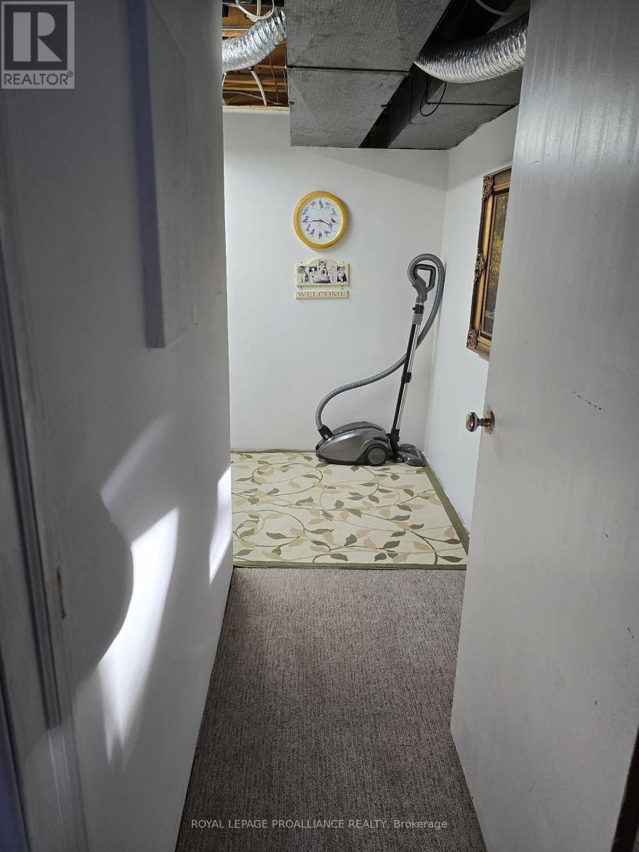 10 Devere Gardens, Quinte West (Trenton Ward), Ontario  K8V 3M3 - Photo 39 - X12754462