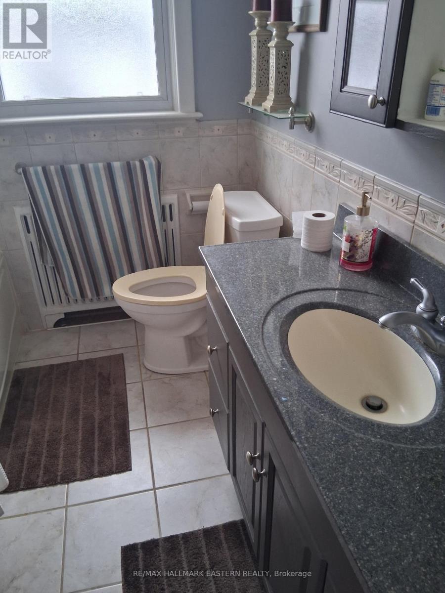 99 Wallis Drive, Peterborough (Monaghan Ward 2), Ontario  K9J 6C2 - Photo 9 - X12754586