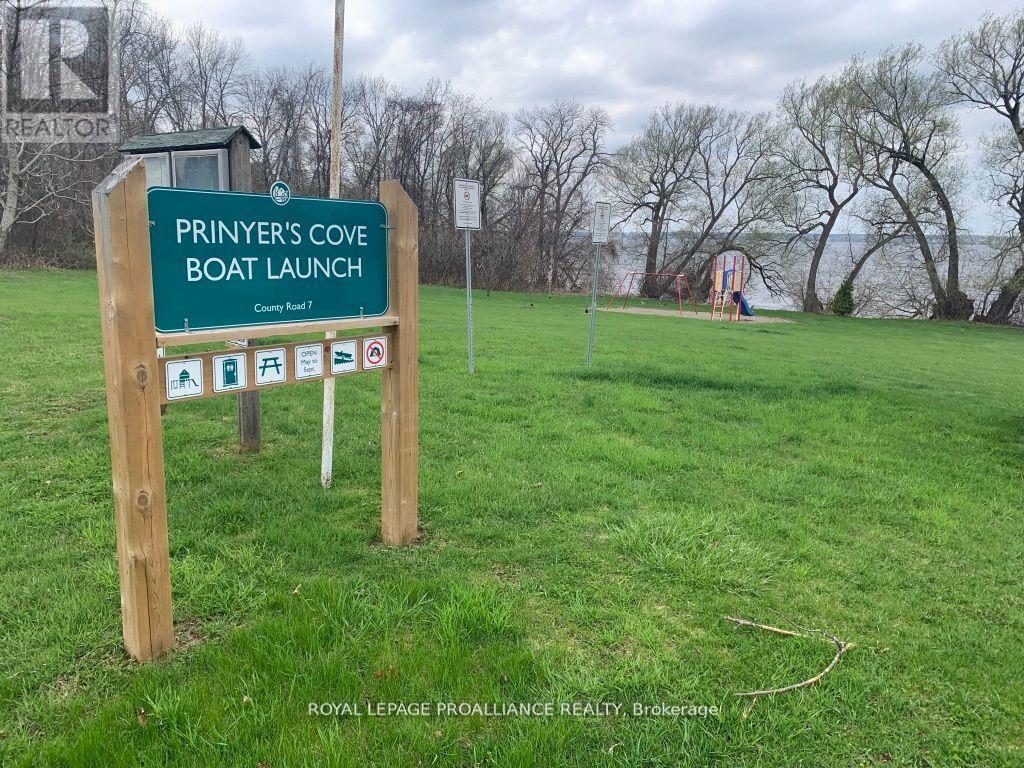 489 Prinyers Cove Crescent, Prince Edward County (North Marysburg Ward), Ontario  K0K 2T0 - Photo 6 - X12755244