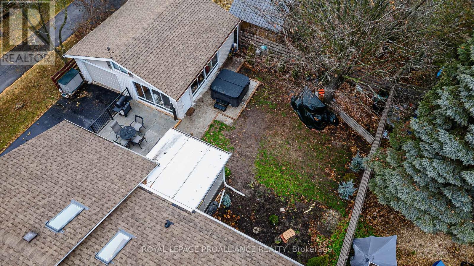 10 Devere Gardens, Quinte West (Trenton Ward), Ontario  K8V 3M3 - Photo 50 - X12754462