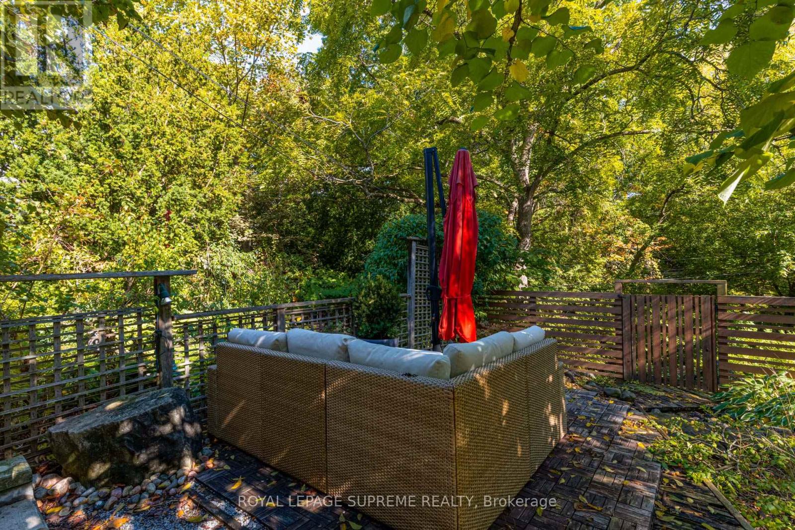 11 West Lynn Avenue, Toronto (Woodbine Corridor), Ontario  M4C 3V7 - Photo 35 - E12754000