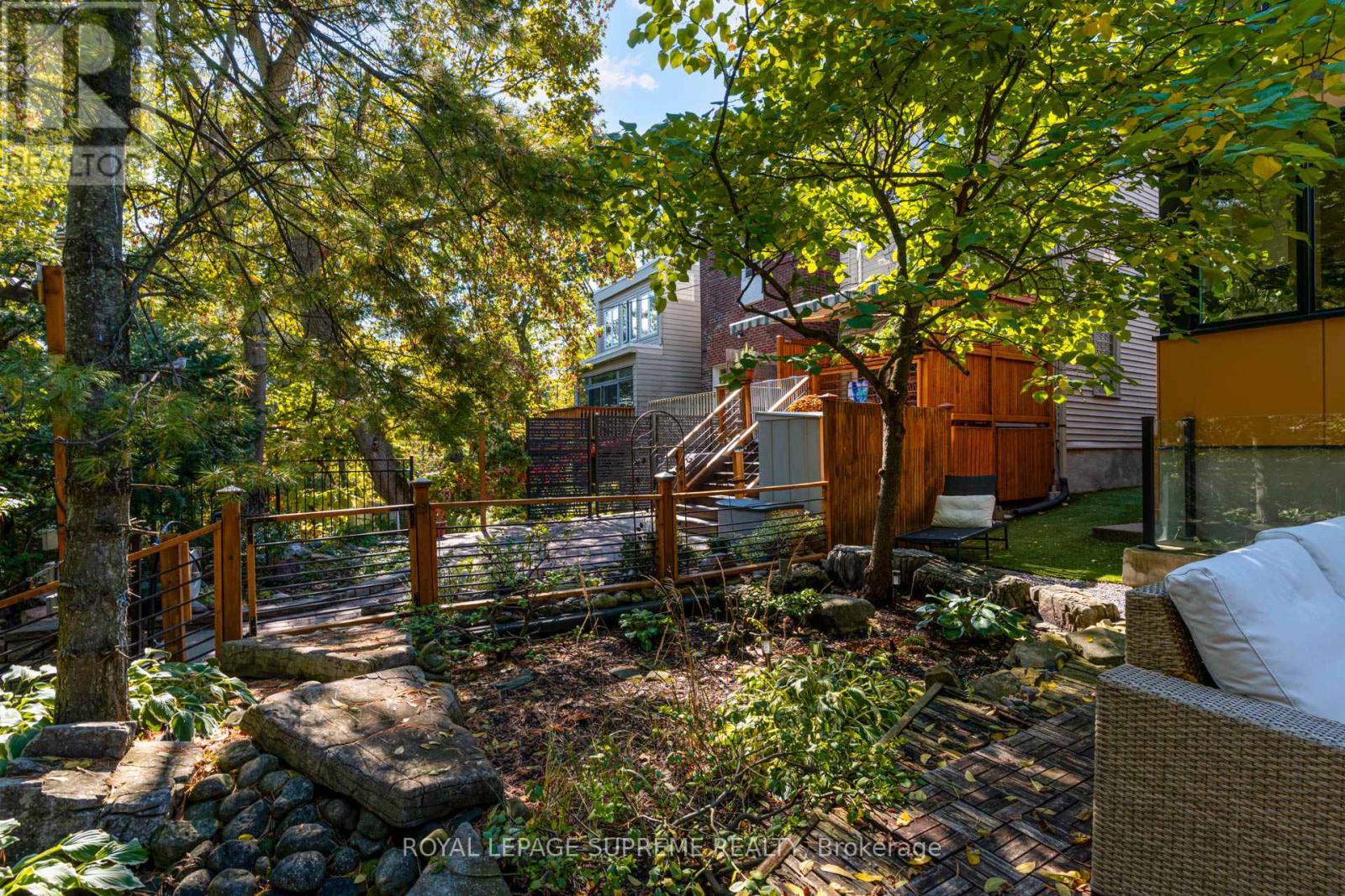 11 West Lynn Avenue, Toronto (Woodbine Corridor), Ontario  M4C 3V7 - Photo 37 - E12754000