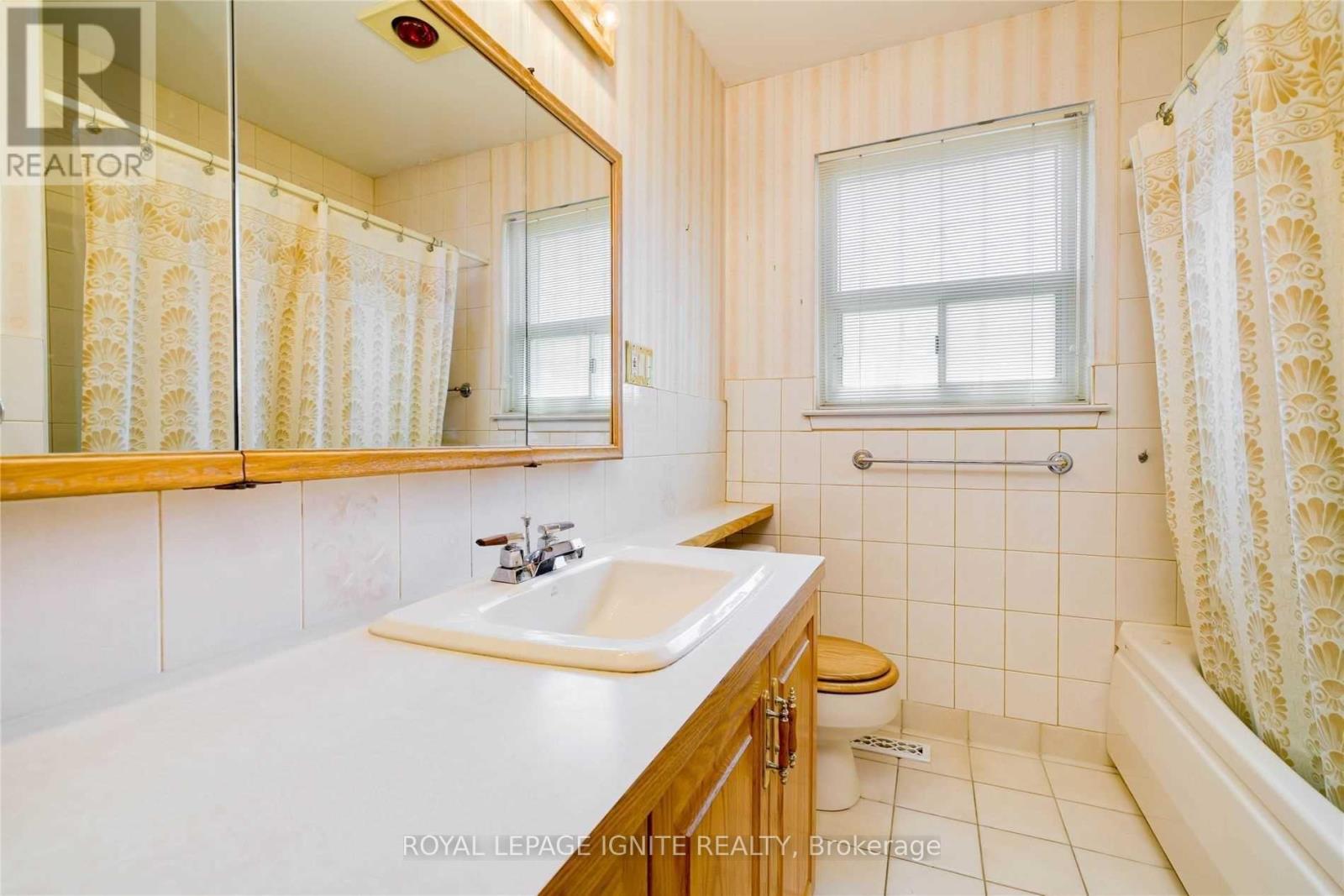 174 Darlingside Drive, Toronto (West Hill), Ontario  M1E 3P6 - Photo 18 - E12755402