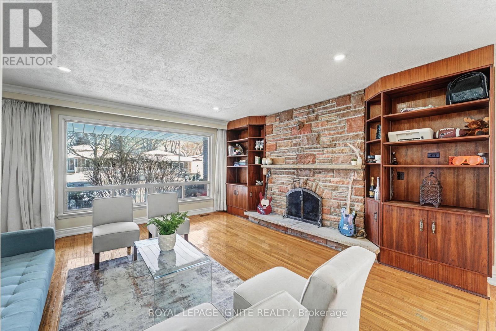 174 Darlingside Drive, Toronto (West Hill), Ontario  M1E 3P6 - Photo 4 - E12755402