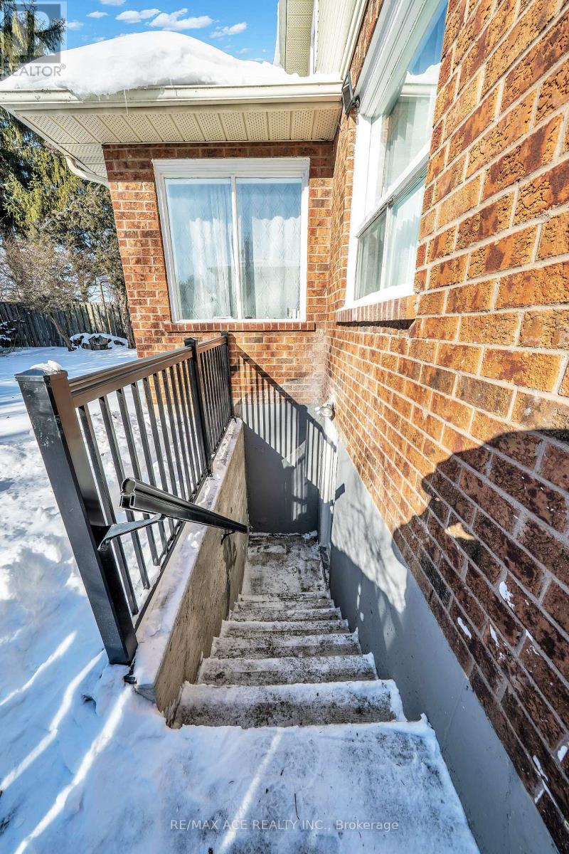 4 Broughton Court, Whitby (Pringle Creek), Ontario  L1N 6Y8 - Photo 32 - E12755412