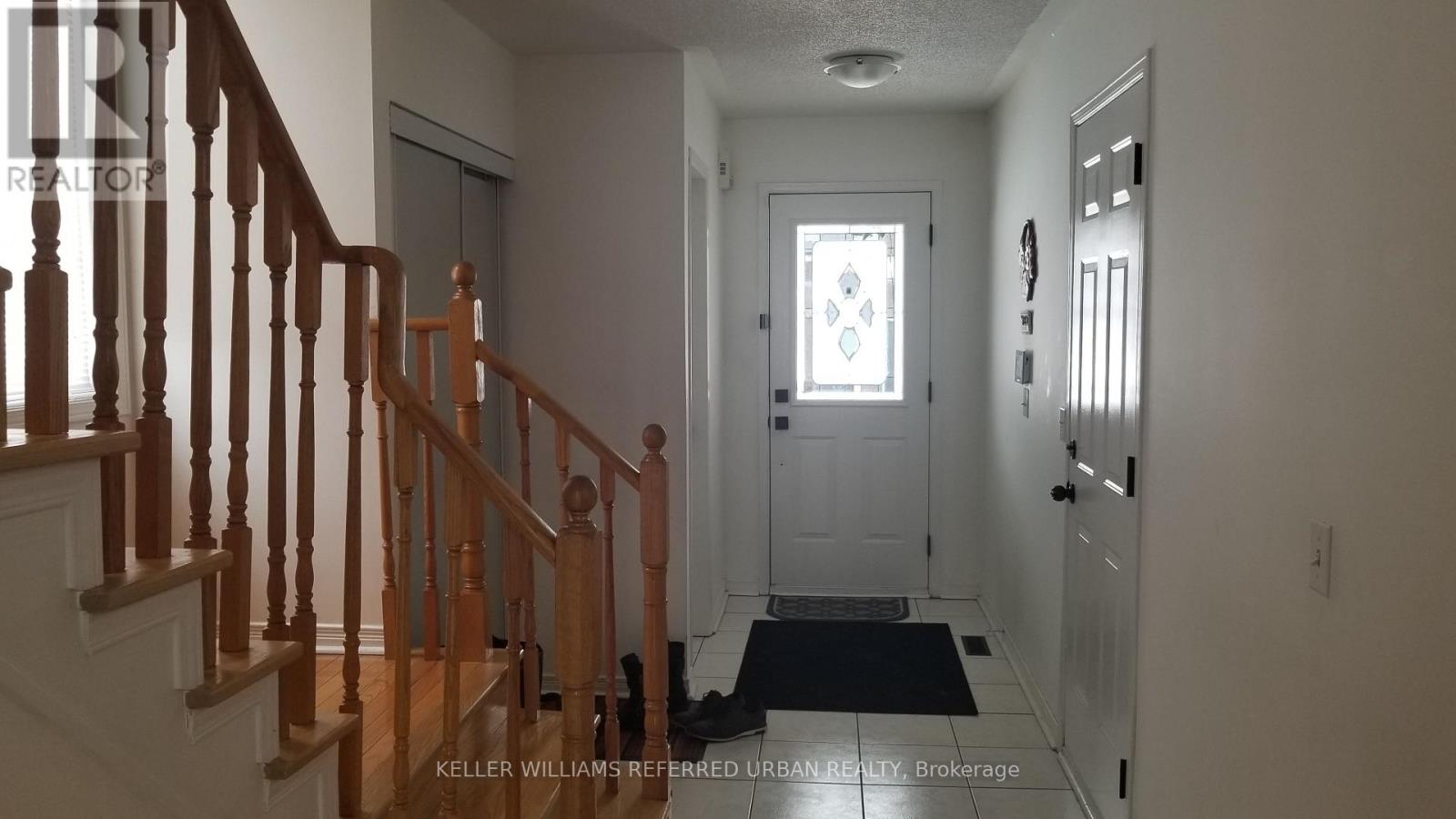 40 Ingold Lane, Ajax (Central), Ontario  L1Z 1K3 - Photo 5 - E12756514