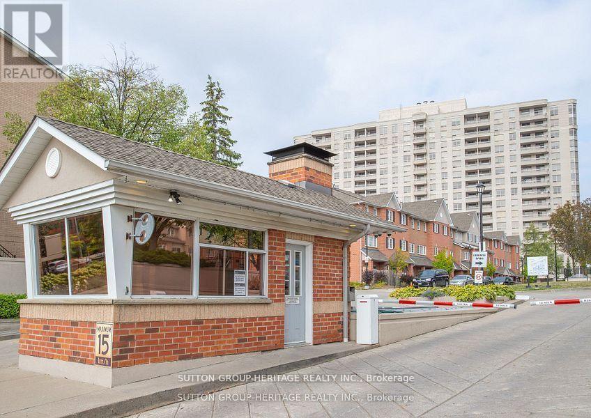 1415 - 1000 The Esplanade N, Pickering (Town Centre), Ontario  L1V 6V4 - Photo 4 - E12756650