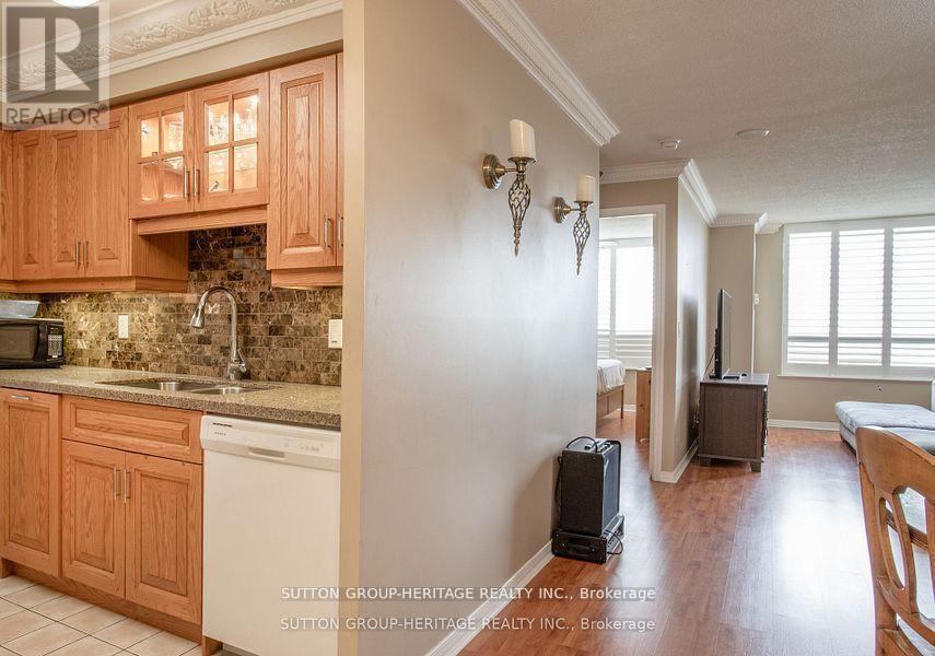 1415 - 1000 The Esplanade N, Pickering (Town Centre), Ontario  L1V 6V4 - Photo 9 - E12756650