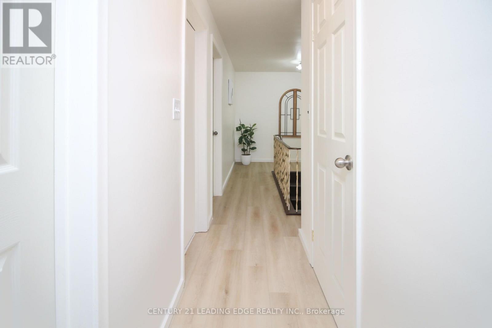 121 Northview Avenue, Whitby (Blue Grass Meadows), Ontario  L1N 2G8 - Photo 13 - E12756674