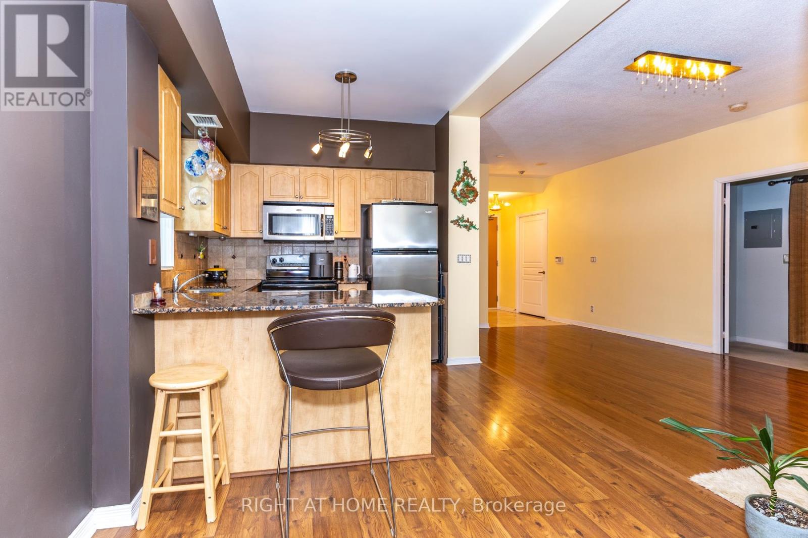 2002 - 509 Beecroft Road, Toronto (Willowdale West), Ontario  M2N 0A3 - Photo 14 - C12556106