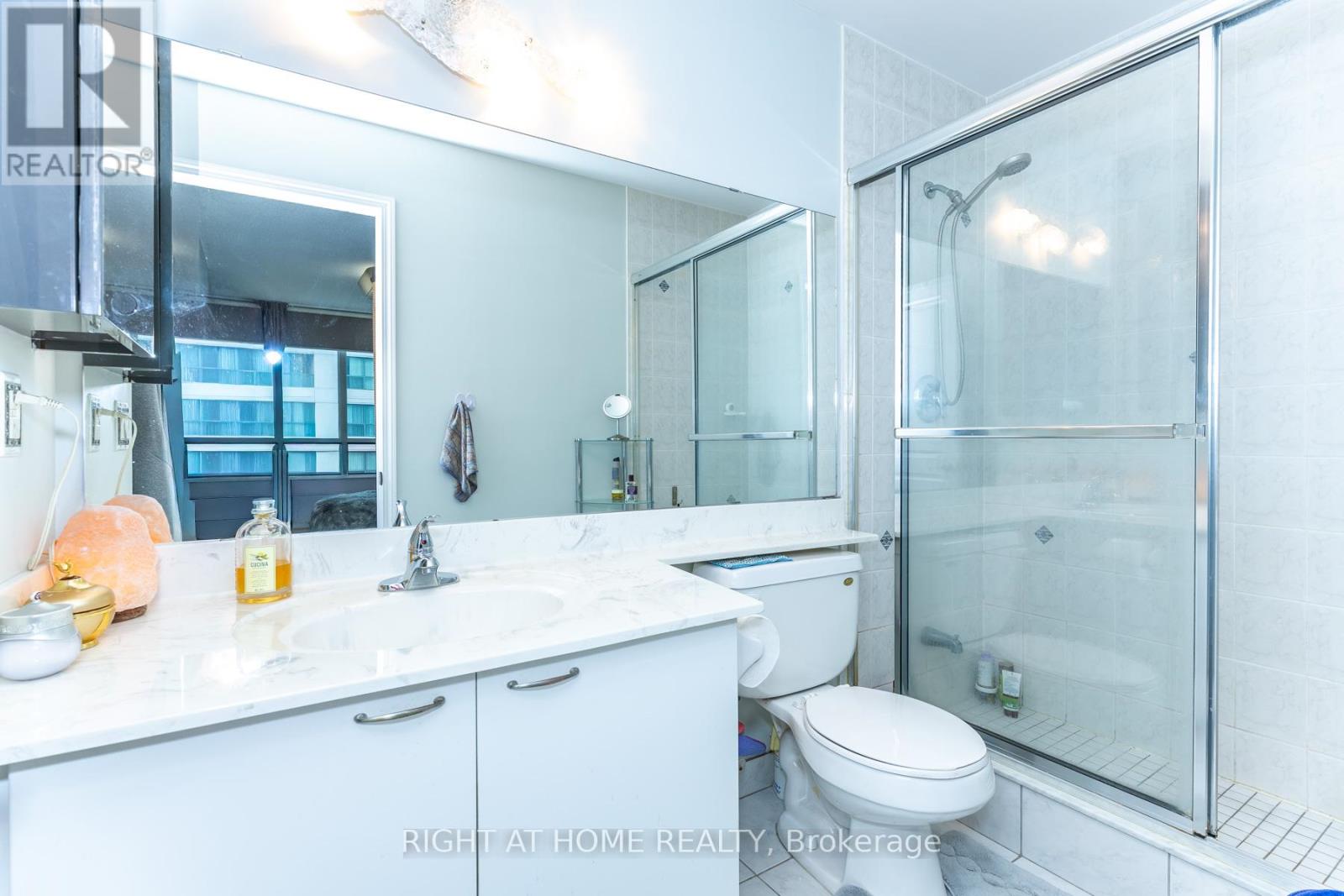 2002 - 509 Beecroft Road, Toronto (Willowdale West), Ontario  M2N 0A3 - Photo 25 - C12556106