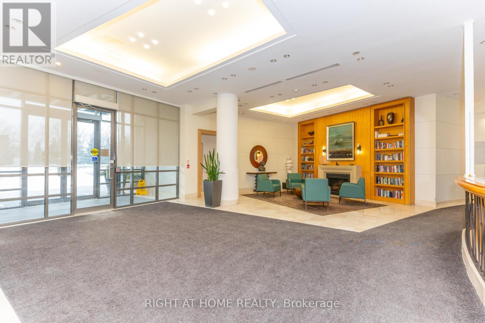 2002 - 509 Beecroft Road, Toronto (Willowdale West), Ontario  M2N 0A3 - Photo 3 - C12556106