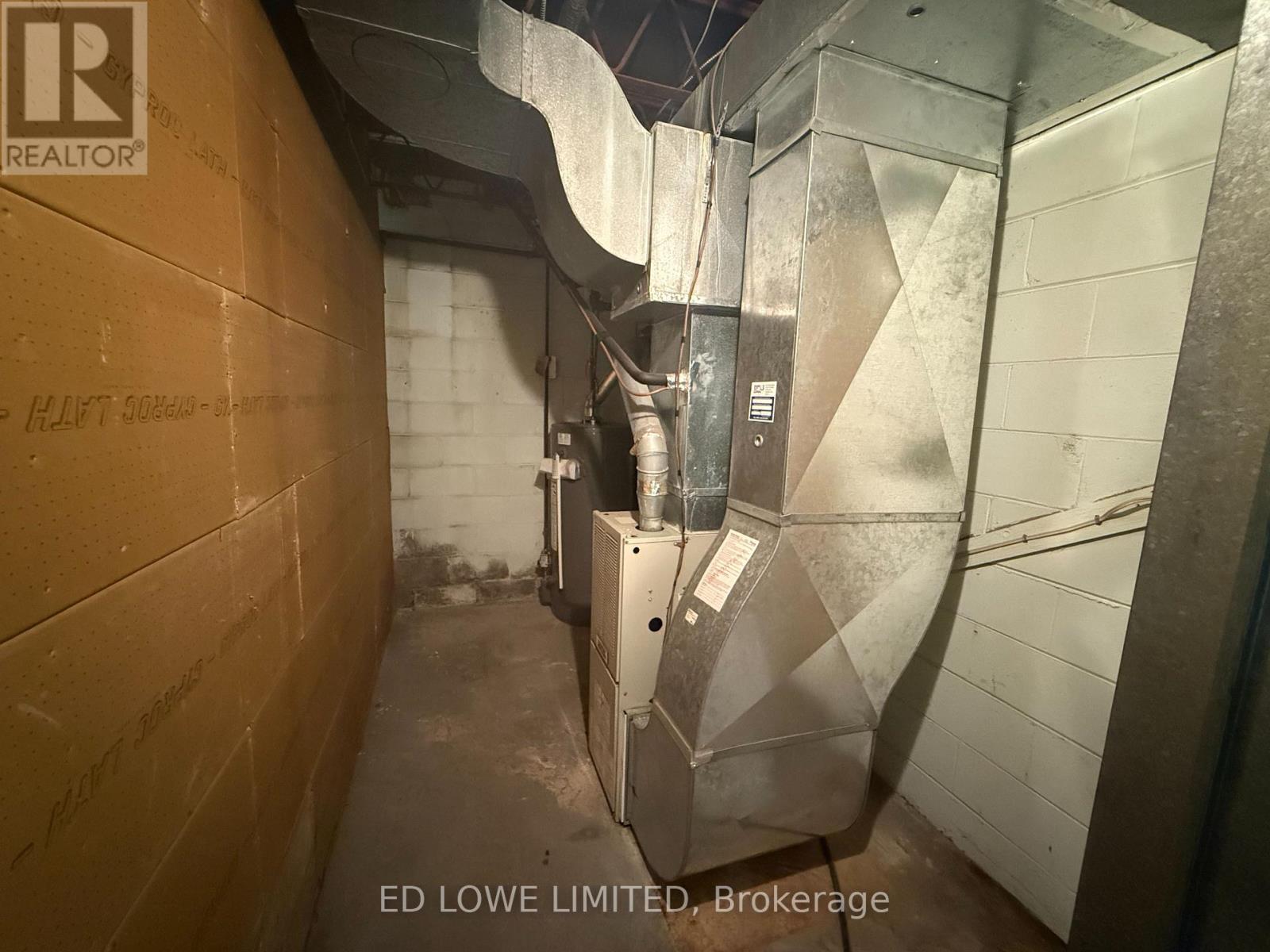 C & D - 54 Maple Avenue, Barrie, Ontario  L4N 1R8 - Photo 13 - S12421438