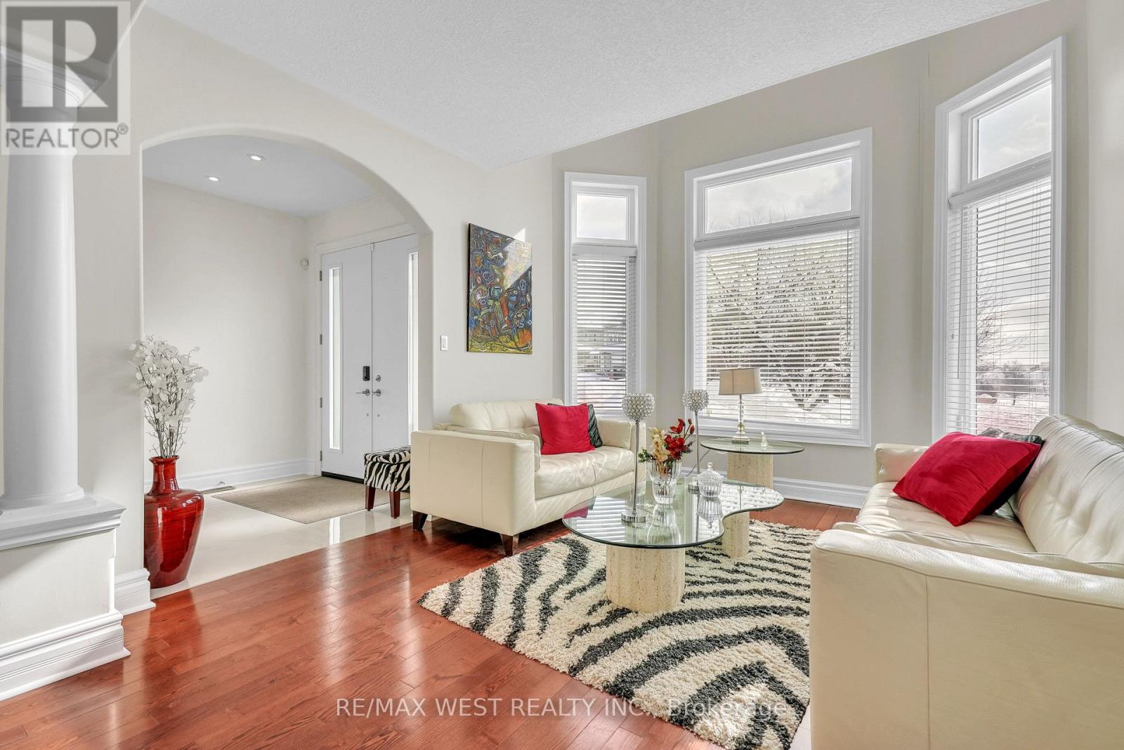 90 Birkhall Place, Barrie, Ontario  L4N 0K2 - Photo 4 - S12755396