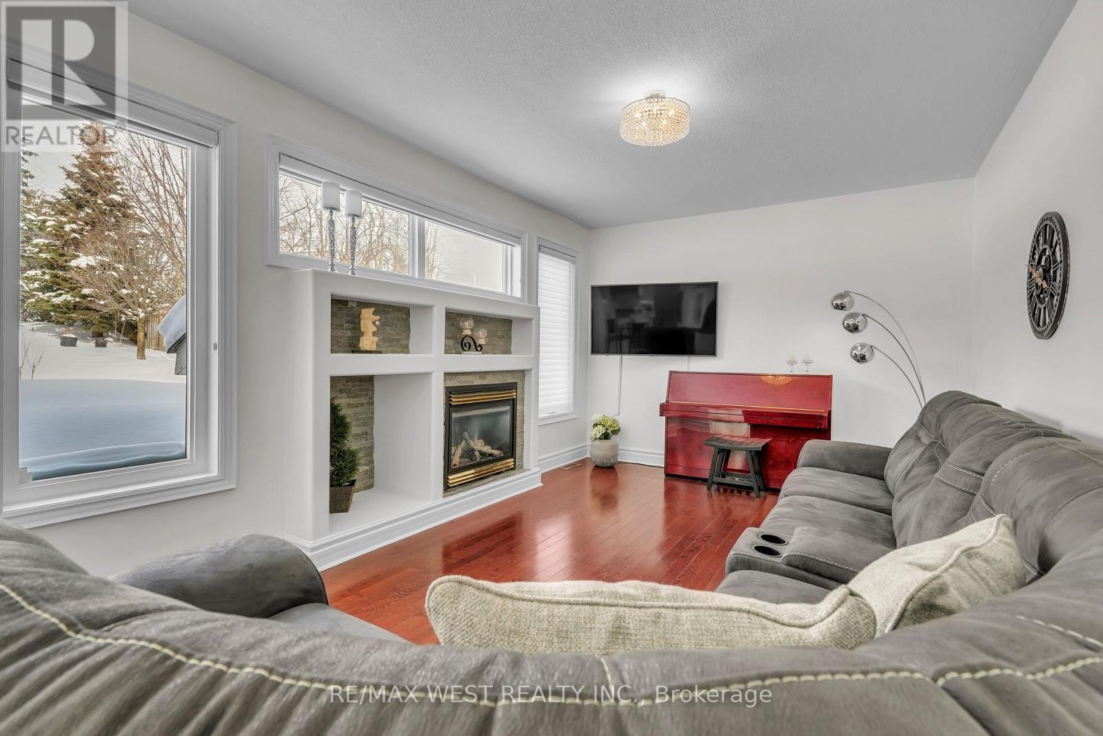 90 Birkhall Place, Barrie, Ontario  L4N 0K2 - Photo 8 - S12755396