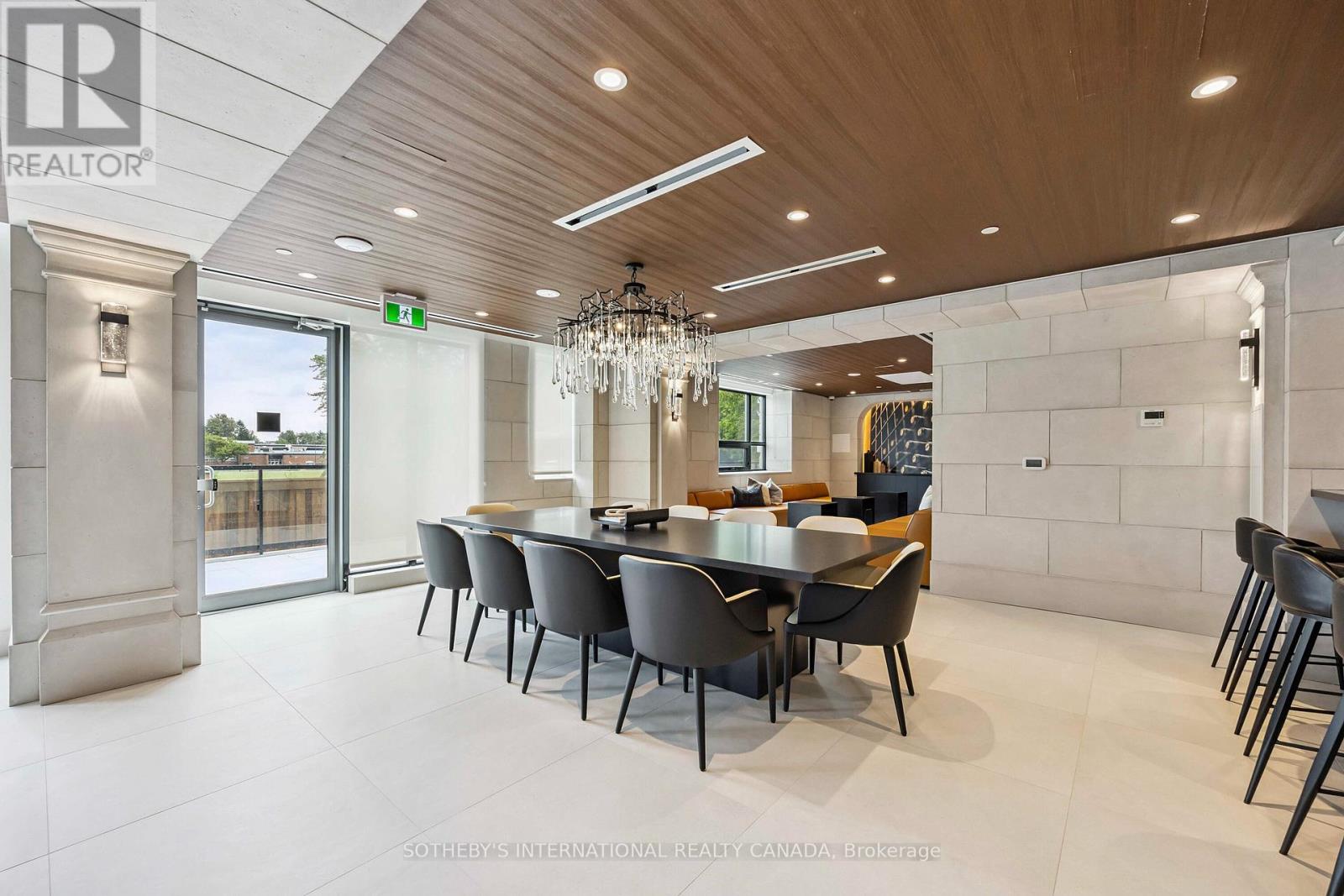 405 - 2075 King Road, King (King City), Ontario  L7B 0R6 - Photo 12 - N12756742