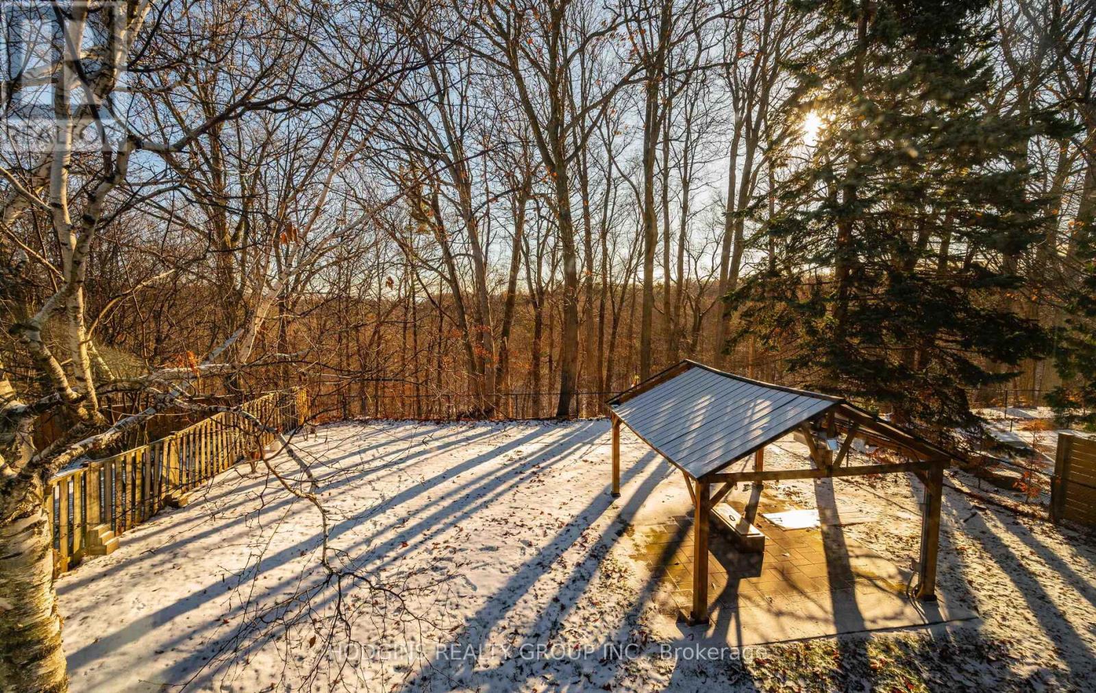 1670 Caverly Court, Mississauga, Ontario  L5L 3L7 - Photo 4 - W12730912