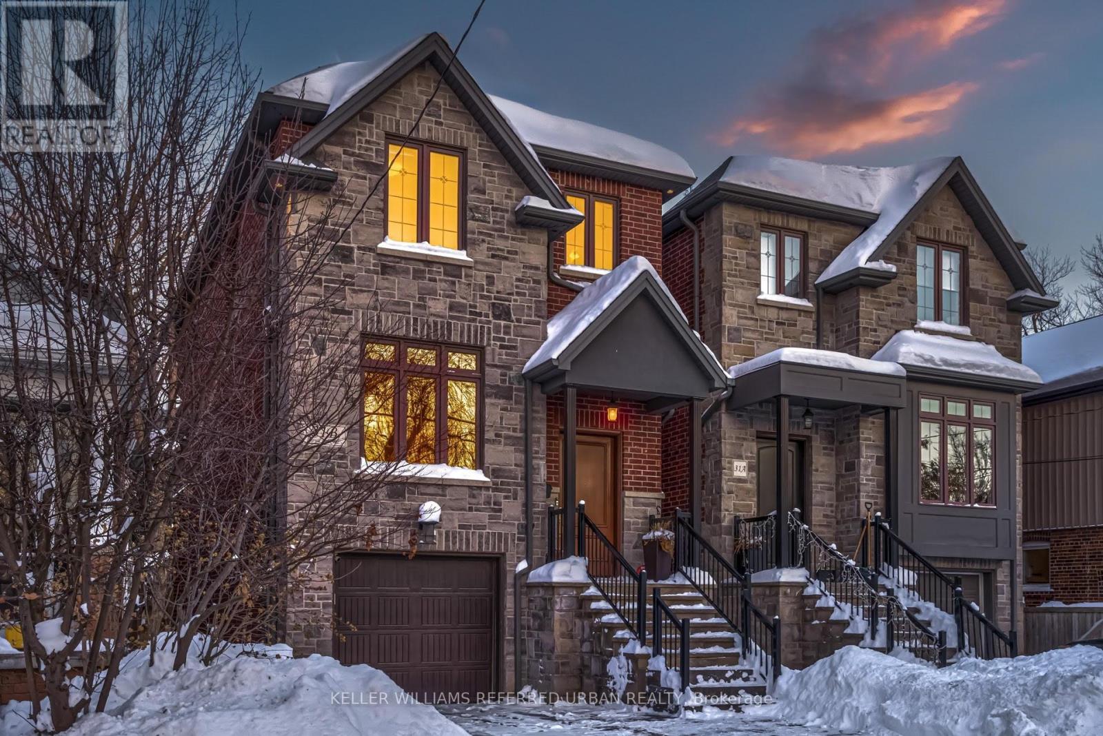 31B ROYAL YORK ROAD, Toronto, Ontario