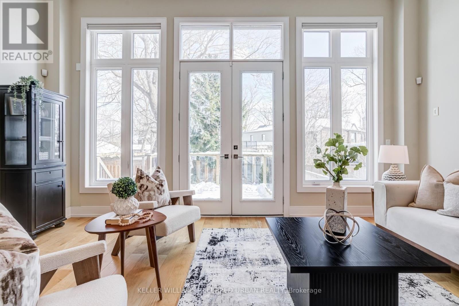 31b Royal York Road, Toronto, Ontario  M8V 2T3 - Photo 7 - W12750390