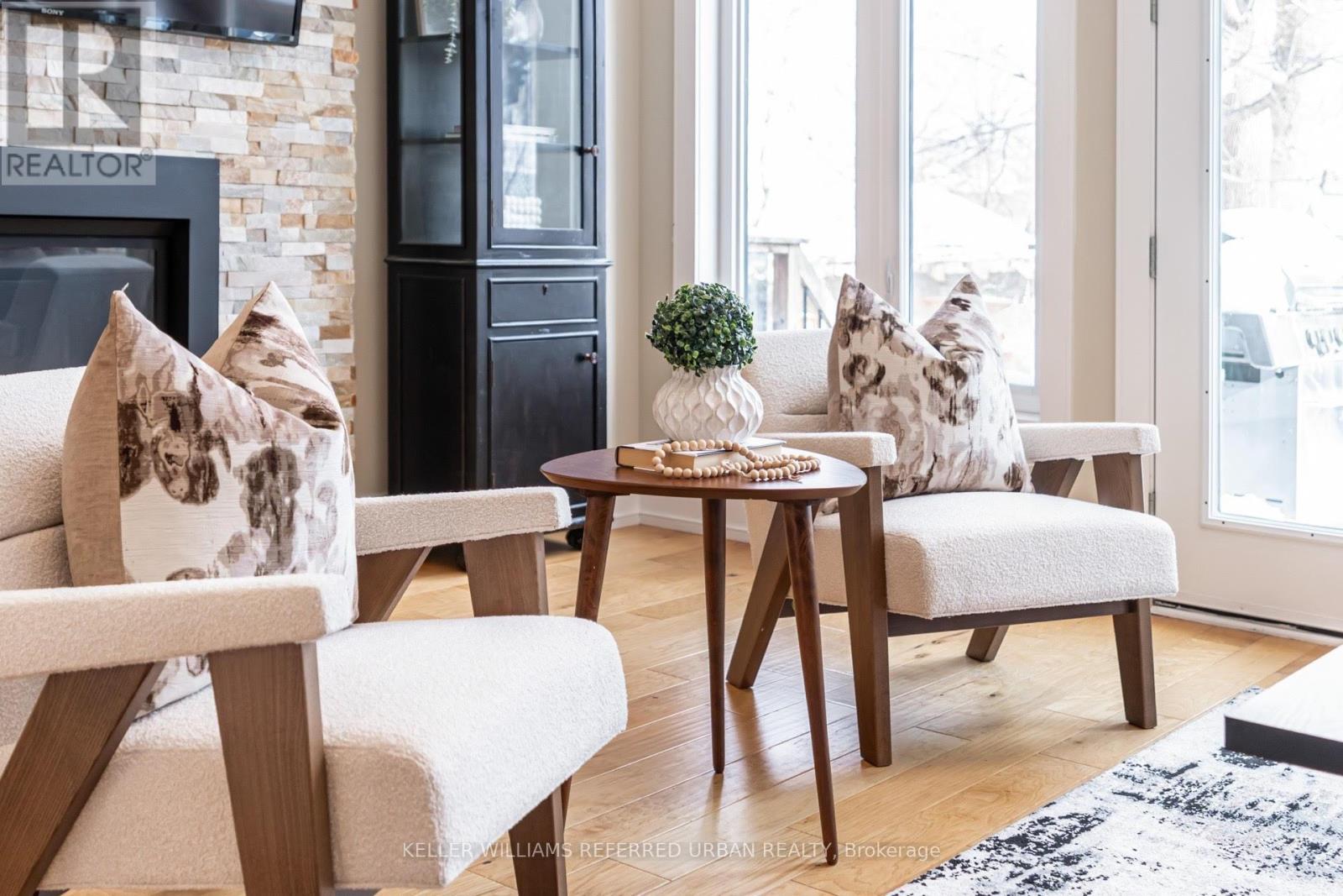 31b Royal York Road, Toronto, Ontario  M8V 2T3 - Photo 9 - W12750390