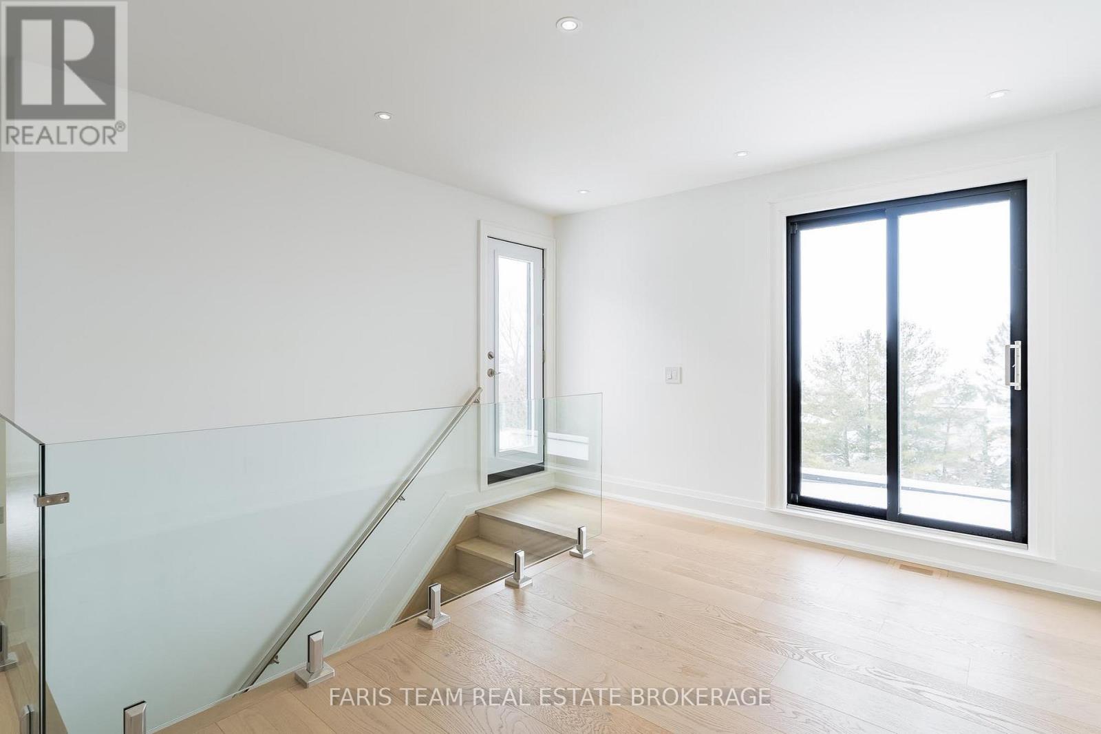 23 Trew Avenue, Tiny, Ontario  L0L 2T0 - Photo 27 - S12756712